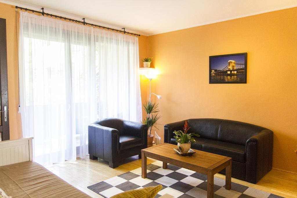 Kazinczy Dream Apartment บูดาเปสต์ ภายนอก รูปภาพ