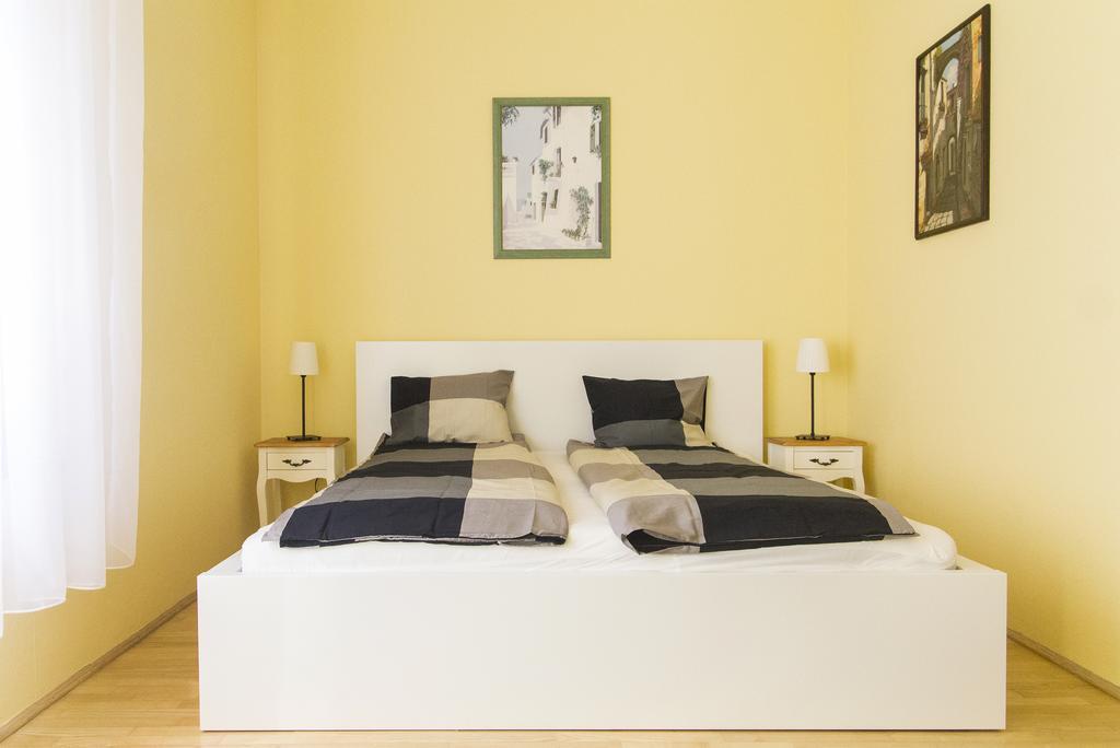 Kazinczy Dream Apartment บูดาเปสต์ ภายนอก รูปภาพ